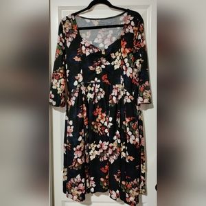 Torrid Super Soft Size 1 Women's Pink Floral Long Sleeve Dress